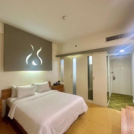 Sparks Life Jakarta, Artotel Curated Kültér fotó