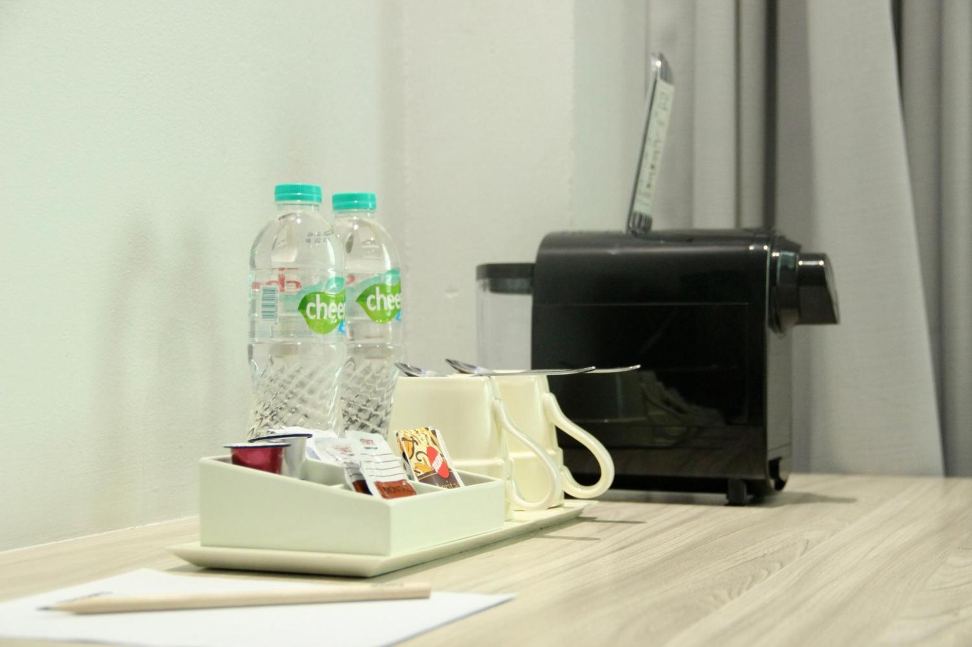 Sparks Life Jakarta, Artotel Curated Kültér fotó