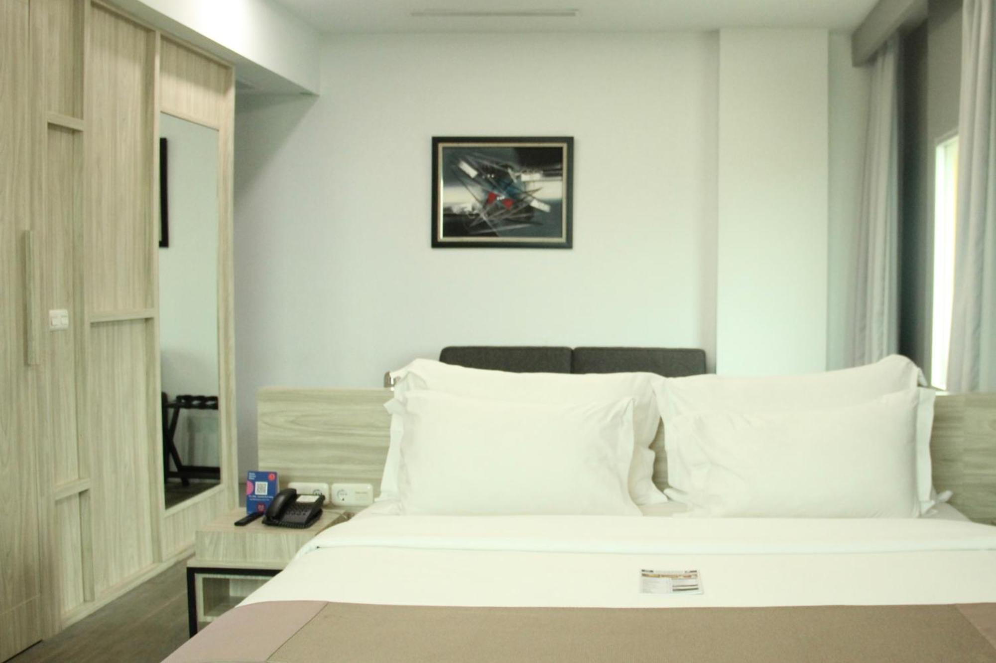 Sparks Life Jakarta, Artotel Curated Kültér fotó