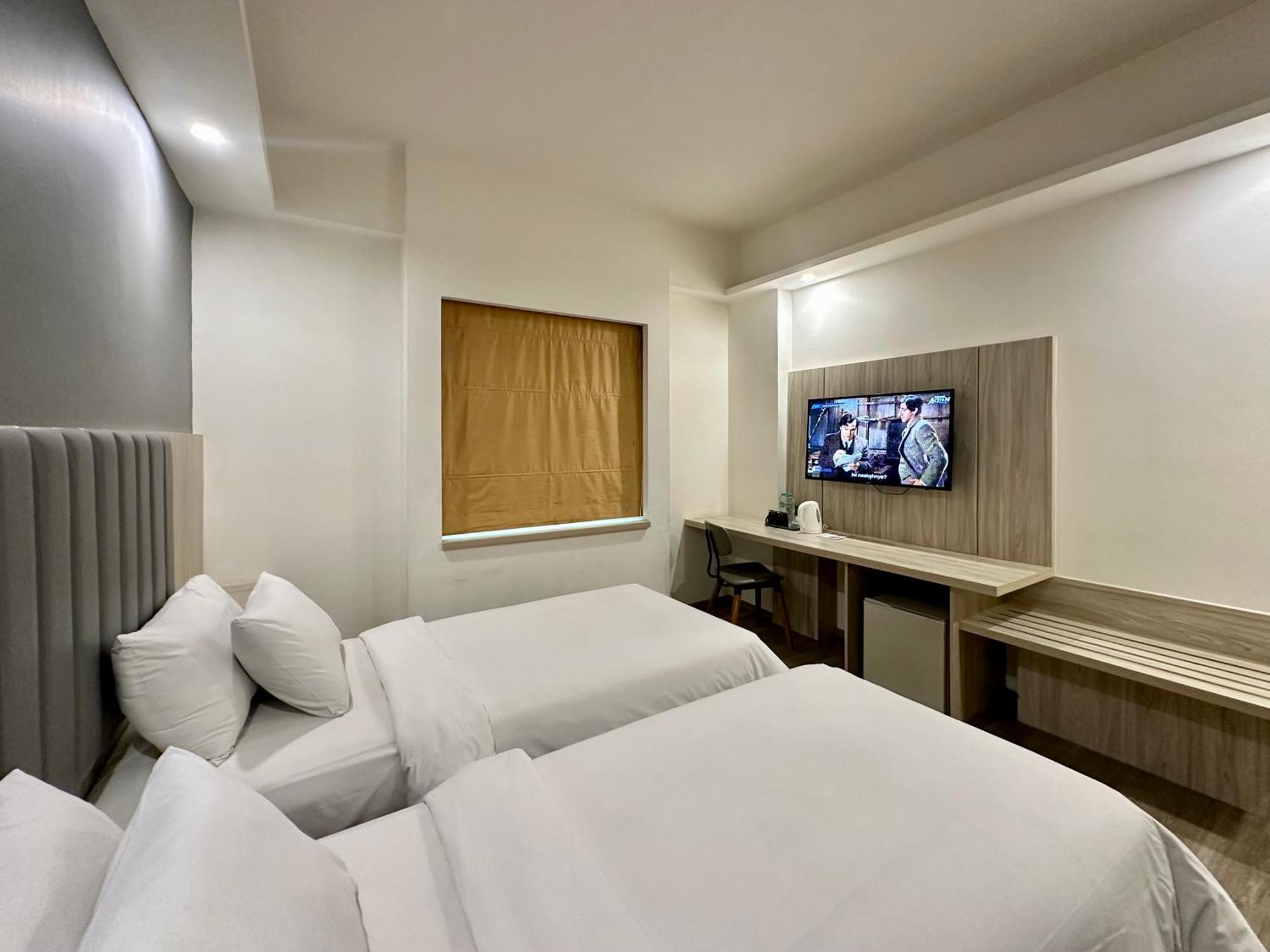 Sparks Life Jakarta, Artotel Curated Kültér fotó