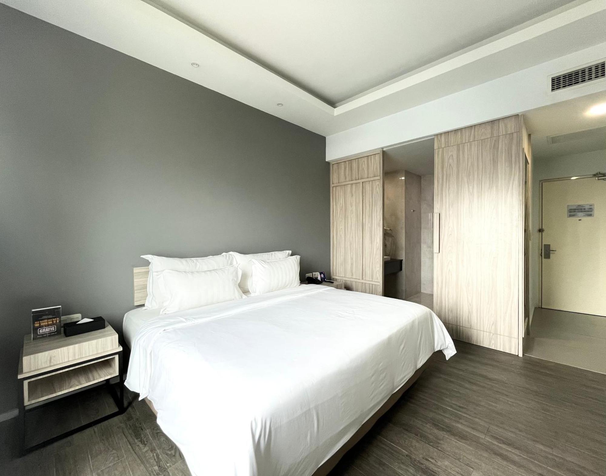 Sparks Life Jakarta, Artotel Curated Kültér fotó