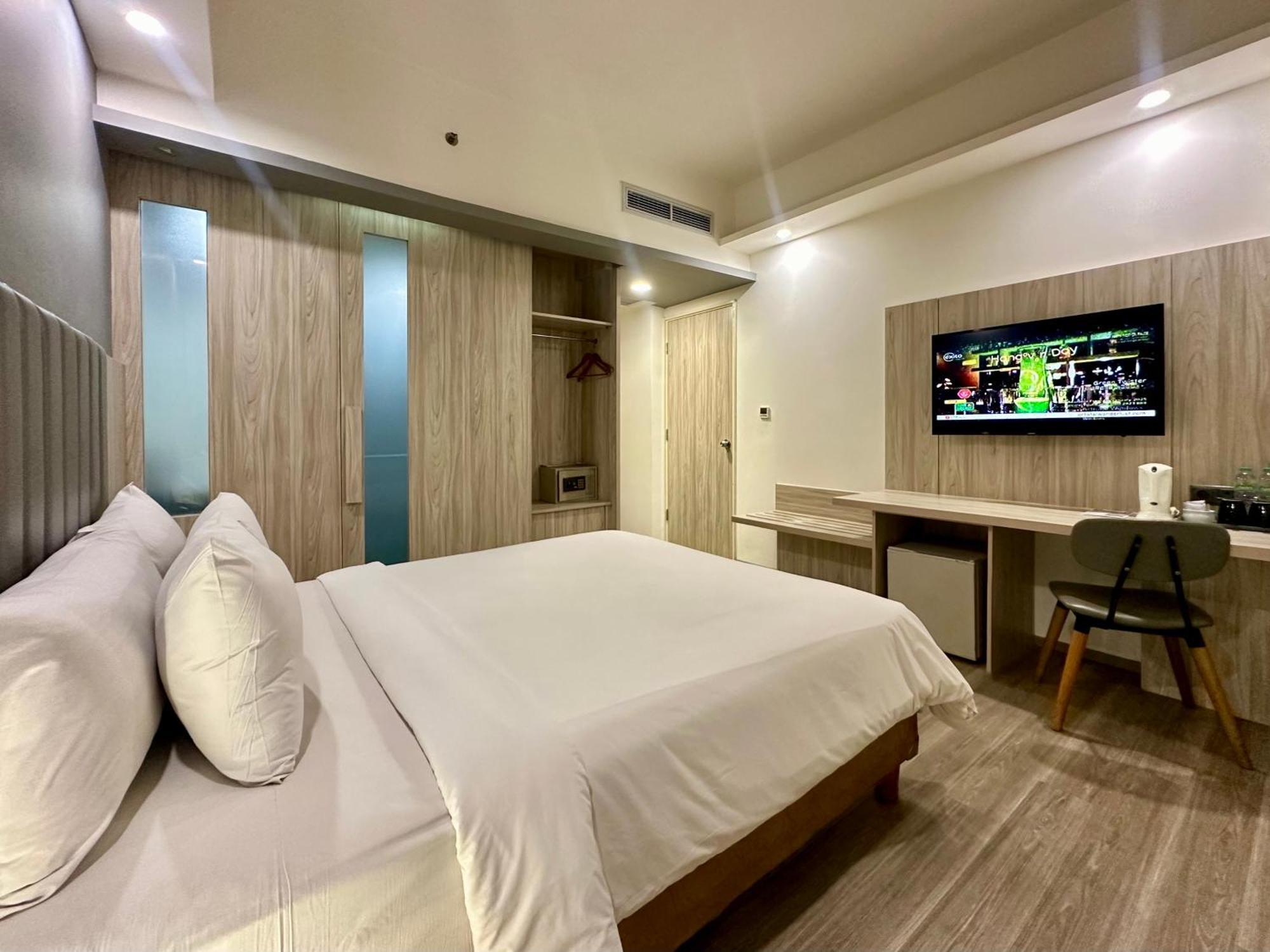 Sparks Life Jakarta, Artotel Curated Kültér fotó
