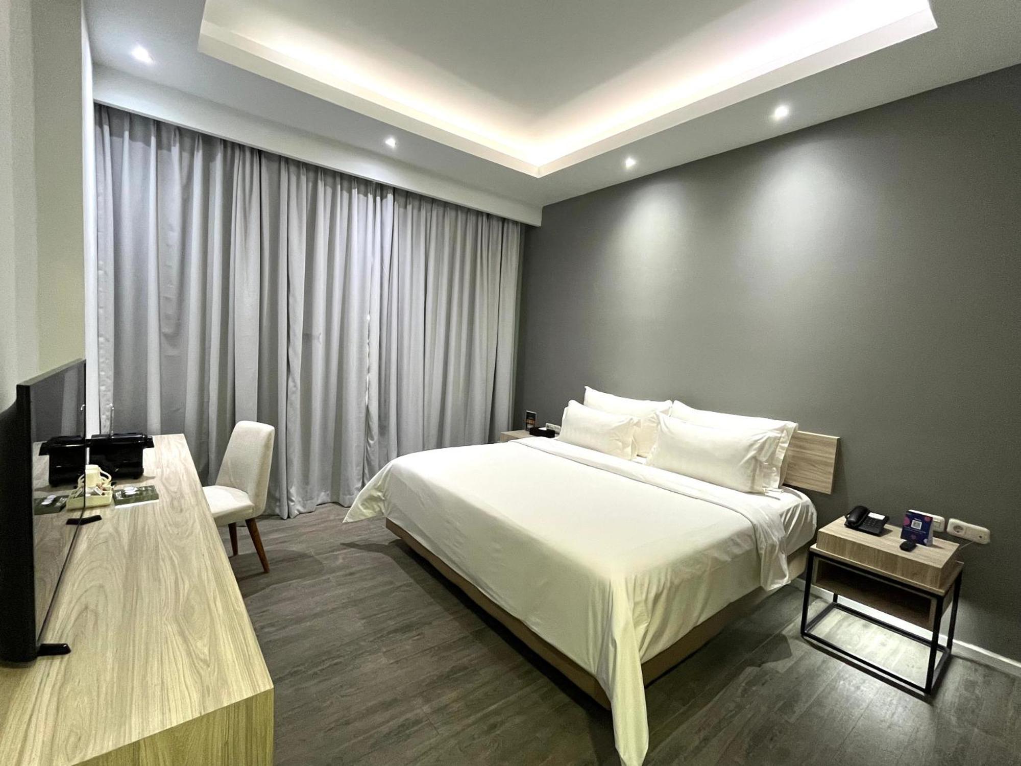 Sparks Life Jakarta, Artotel Curated Kültér fotó